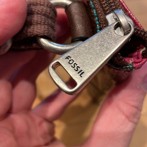 Fossil Key - Per Small Purse Multi Color with Brown Strap - Picture 8 of 14